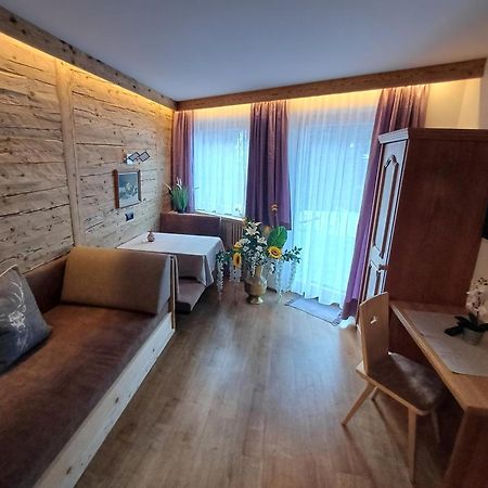 Ferienwohnungen Am Laerchenweg Sexten Dış mekan fotoğraf